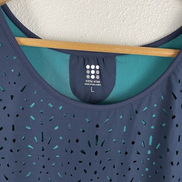 Title Nine Women's Illusion Women's L Nimblene Laser Cut Activewear Dress Blue - Picture 2 of 4